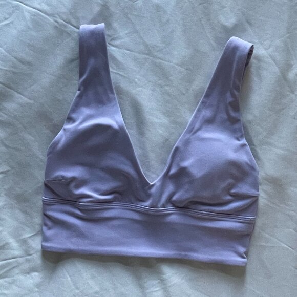 Lululemon Align V-Neck Bra Light Support C/D Cup Sports Bra in Light Purple - Picture 1 of 2